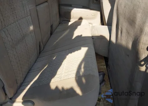 2004 Toyota Tundra Sr5 из США, поврежденный, VIN 5TBBN44194S435874